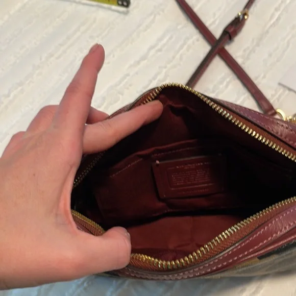 NWT Coach Isla crossbody purse - Picture 9 of 12